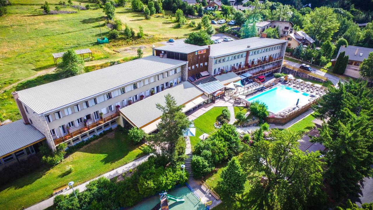 Village Vacances Passion Les 4 Saisons Resort & Spa Saint-Chaffrey Eksteriør bilde